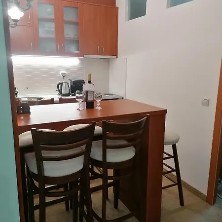 Διαμέρισμα Lucy's Emerald