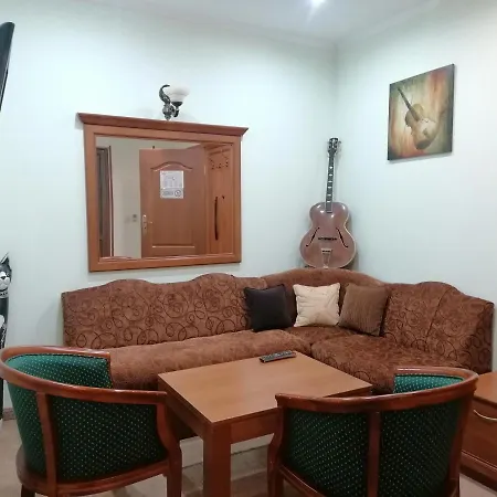 Διαμέρισμα Lucy's Emerald *