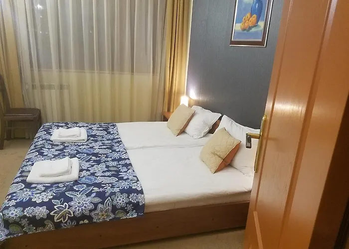 Lucy's Emerald * Bansko