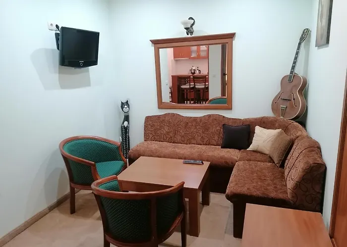 Lucy's Emerald * Bansko