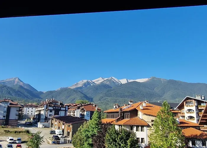 Lucy's Emerald * Bansko