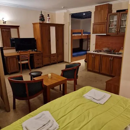 Lucy's Emerald Apartment Bansko