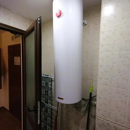 Lucy's Emerald דירה בנסקו