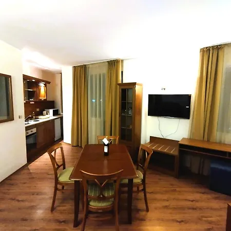 Lucy's Emerald 아파트 반스코