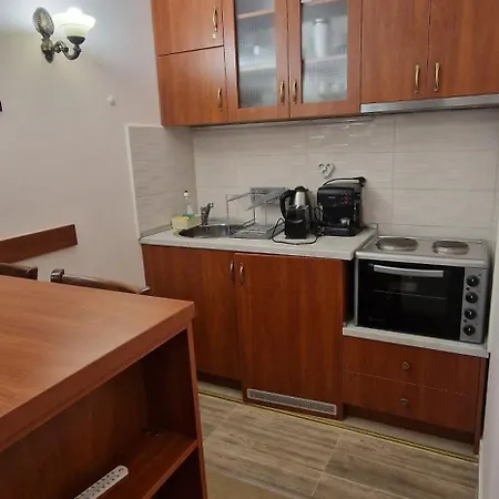 Lucy's Emerald Apartment