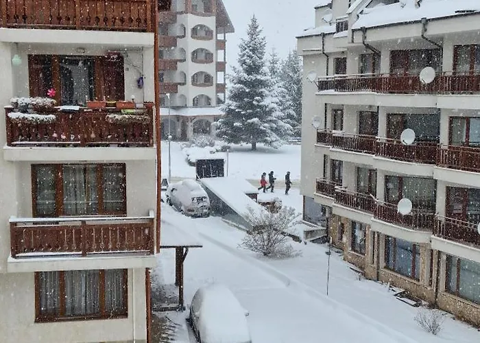 Lucy's Emerald Апартамент